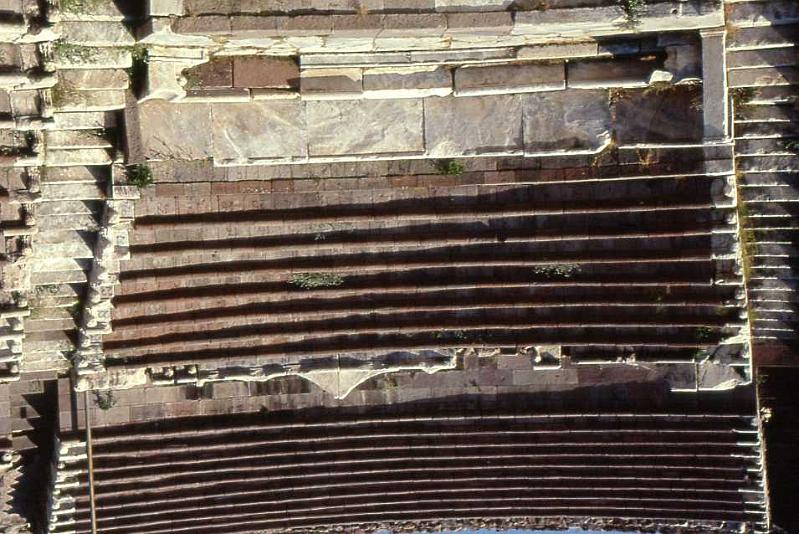 82-Pergamo  (Asclepion,teatro romano),13 agosto 2006.jpg